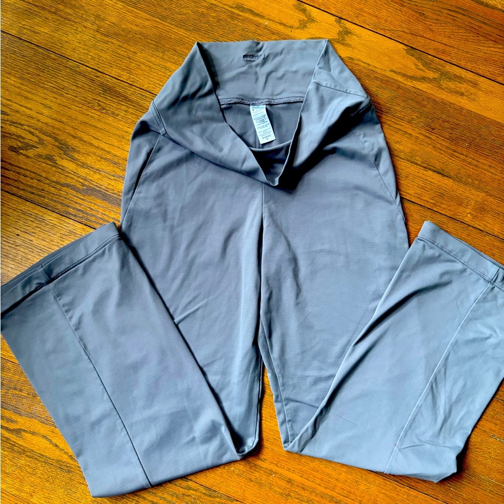 Patagonia Women's Slate Gray Flare Yoga Pants